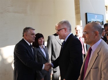 Posjet Predsjednika Ive Josipovića HHI-u 02