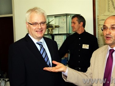 Posjet Predsjednika Ive Josipovića HHI-u 06