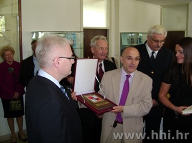 Posjet Predsjednika Ive Josipovića HHI-u 09