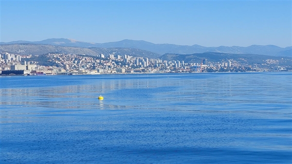 HHI postavio valografsku plutaču u Riječkom zaljevu