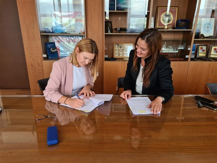 HHI signed a contract under the project “Charting of coastal and bottom marine habitats in the area of the Adriatic Sea under national jurisdiction”, financed through OPCC
