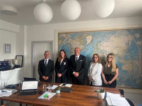 U Hrvatskom hidrografskom institutu održan sastanak sa predstavnicima i direktorom IHO-a
