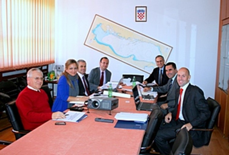 Bilateral Meeting between Representatives of the HHI and the Italian Hydrographic Institute