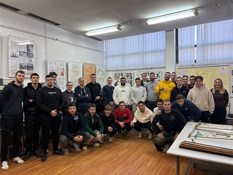 Visit of Students from the Faculty of Maritime Studies in Split to the Croatian Hydrographic Institute