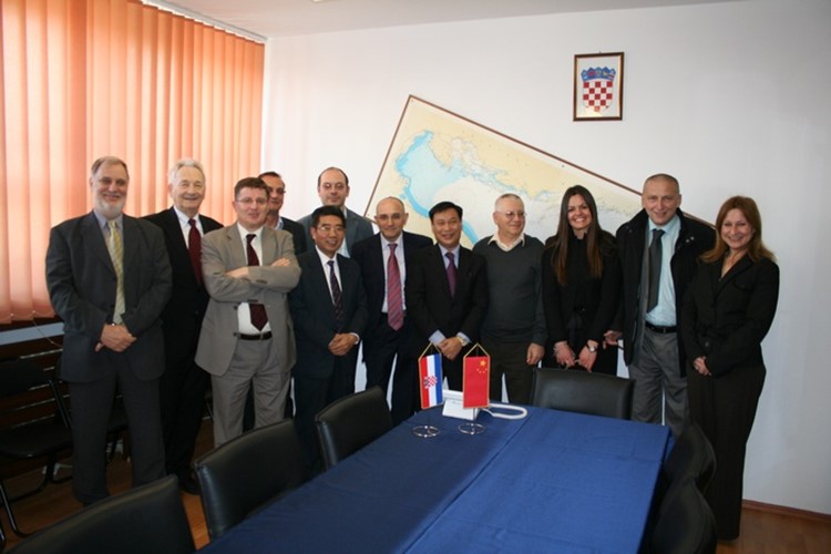 Posjet Veleposlanstva Narodne Republike Kine gradu Splitu i  Hrvatskom hidrografskom institutu